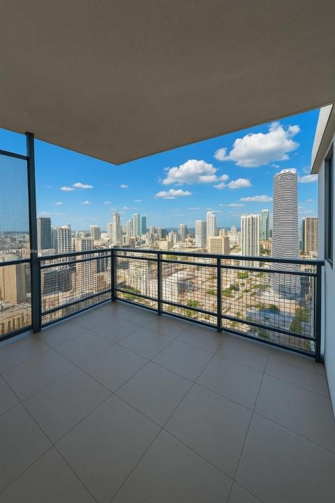 350 S Miami Ave 3811, Miami, فلوريدا 33130, الولايات المتحدة