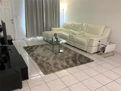 1130 11th St 3E, Miami Beach, Florida 33139, USA