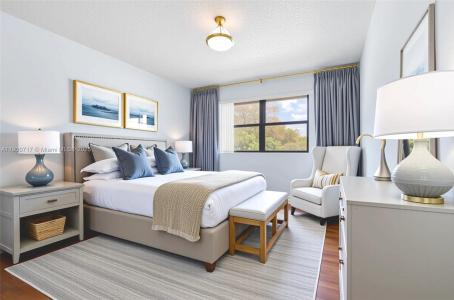 15520 SW 80th St B-301, Miami, Florida 33193, USA