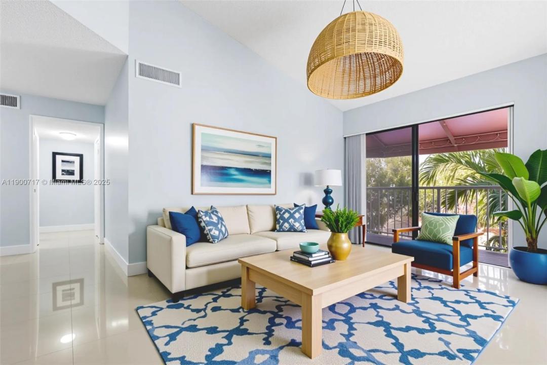 15520 SW 80th St B-301, Miami, Florida 33193, Stati Uniti