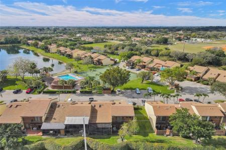 4206 SW 87th Ter 4206, Davie, Florida 33328, USA