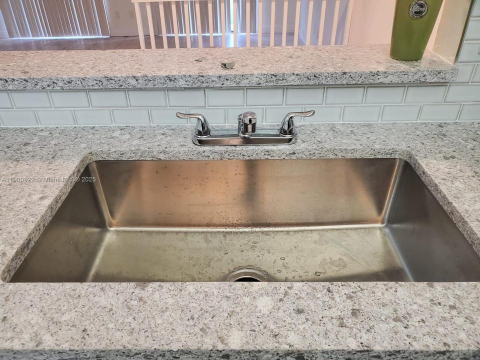 4206 SW 87th Ter 4206, Davie, Florida 33328