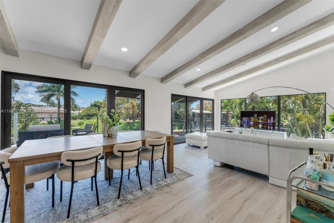 516 NE 6th Ave, Deerfield Beach, פלורידה 33441, ארצות הברית של אמריקה