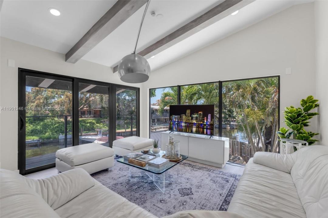516 NE 6th Ave, Deerfield Beach, פלורידה 33441, ארצות הברית של אמריקה