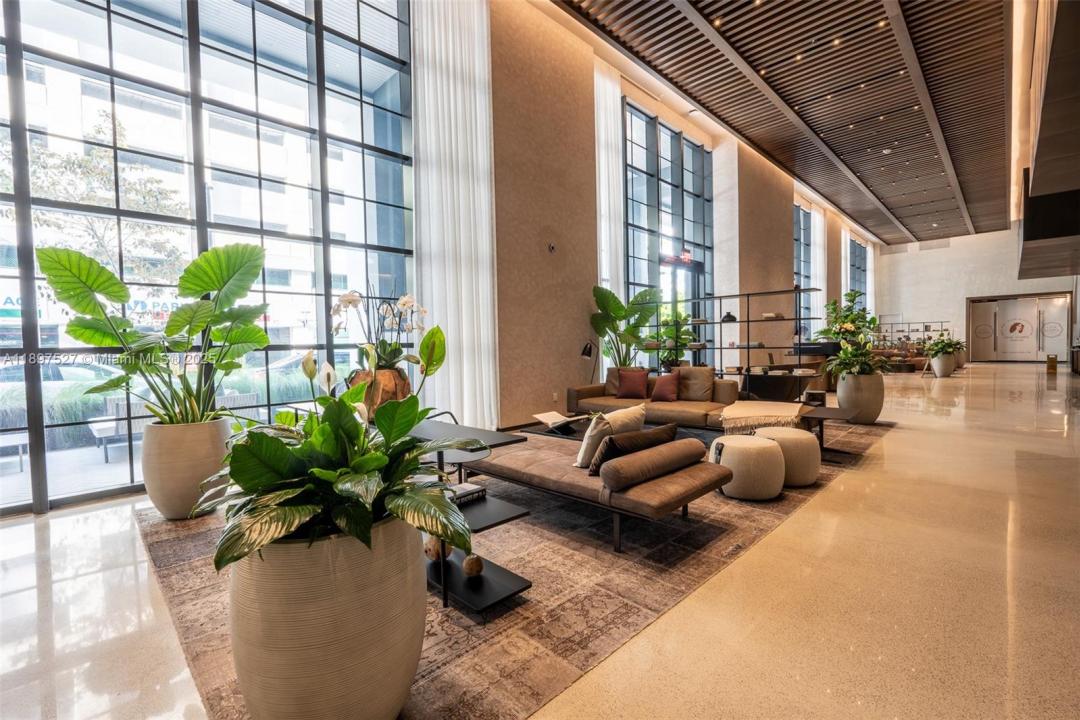 601 NE 1st Ave 4213, Miami, Florida 33132, Estados Unidos