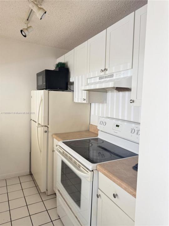 8100 Geneva Ct 145, Doral, Flórida 33166, Estados Unidos