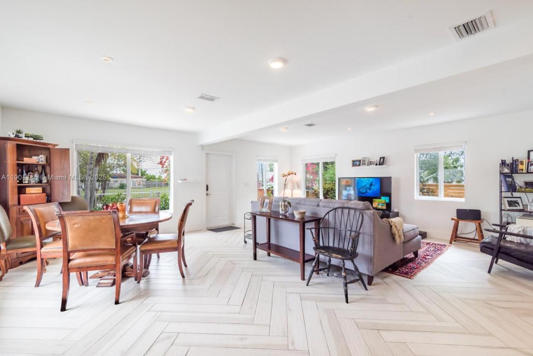 44 NW 40th St, Miami, Florida 33127