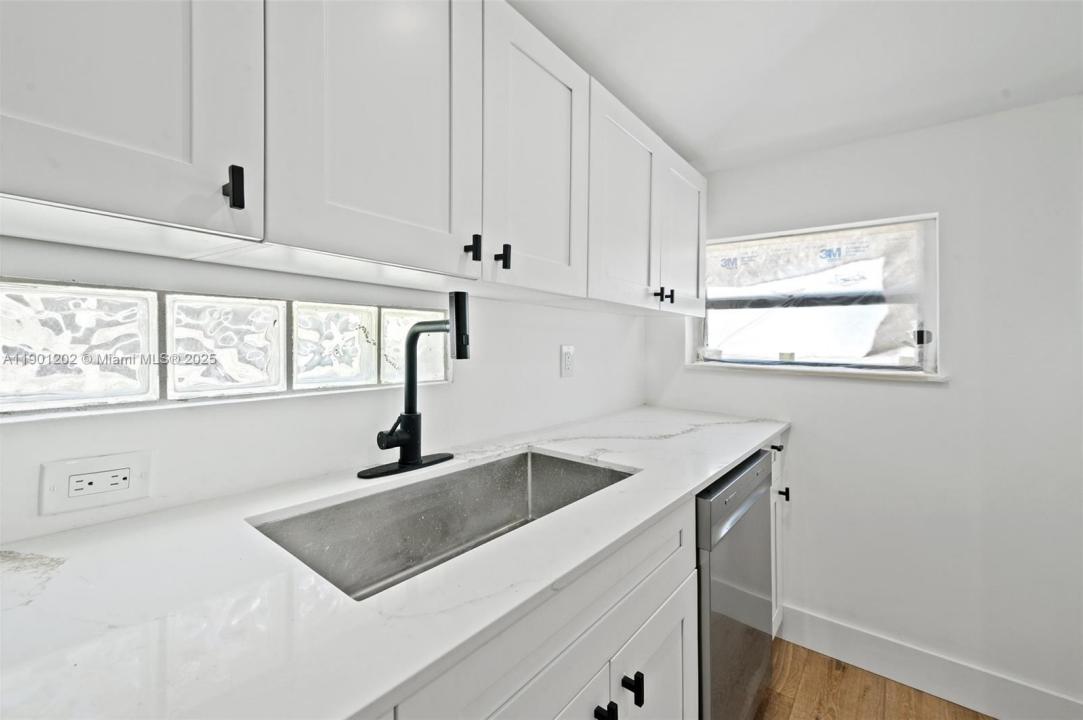 7525 NW 15th Ave, Miami, Florida 33147