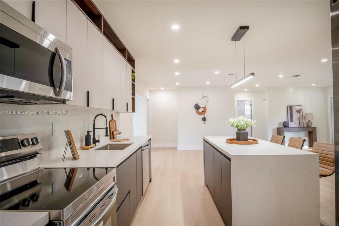 3251 NW 23rd Ct, Lauderdale Lakes, Florida 33311