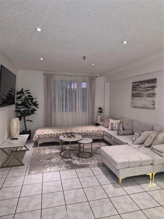 201 180th Dr 411, Sunny Isles Beach, 플로리다 33160, 미국
