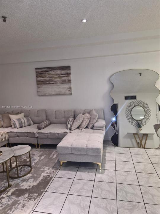 201 180th Dr 411, Sunny Isles Beach, 플로리다 33160, 미국
