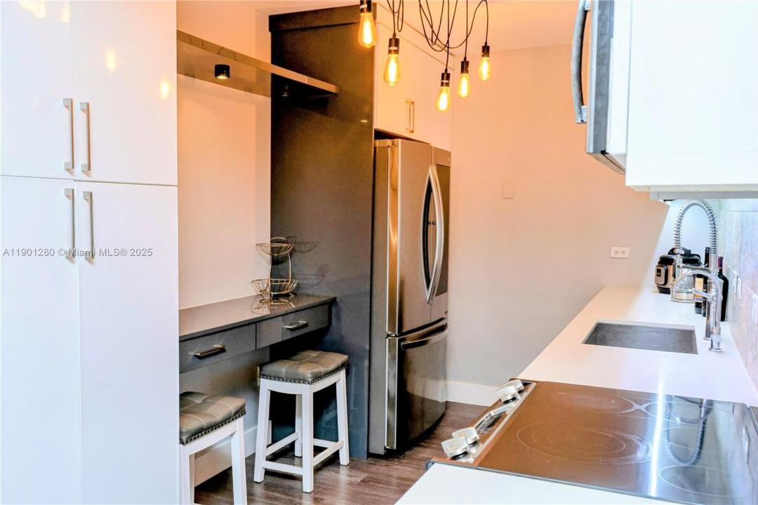 401 69th St 212, Miami Beach, Flórida 33141, Estados Unidos