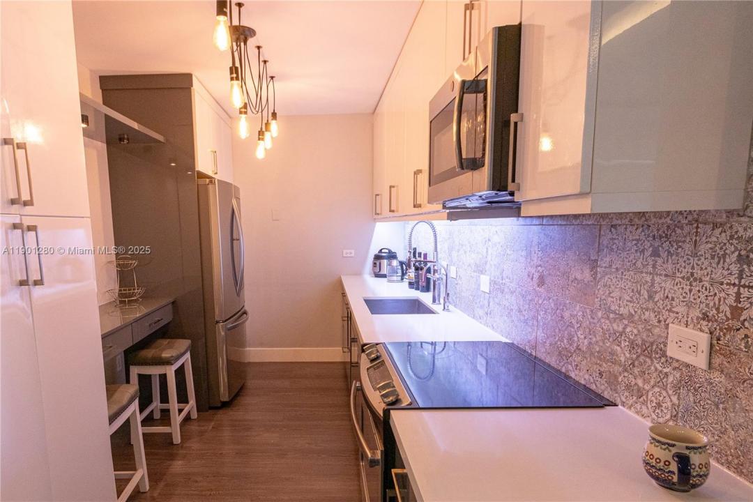 401 69th St 212, Miami Beach, Flórida 33141, Estados Unidos