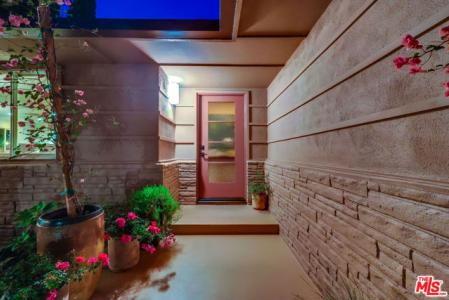 Michillinda Way, Sierra Madre, California 91024