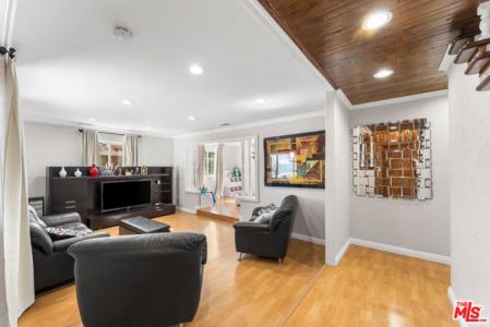 Mariner Drive, Victorville, California 92395