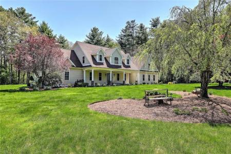 26 Old Richmond Townhouse Road, Richmond, רוד איילנד 02812, ארצות הברית של אמריקה