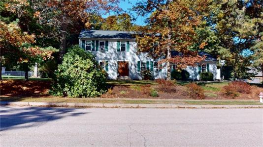 3 Regalwood Drive, Coventry, Rhode Island 02816, États-Unis
