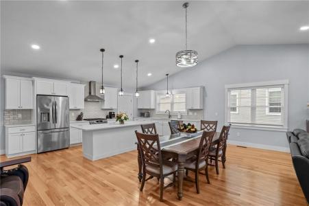 25 Deer Run Crossing 45, Warwick, Rhode Island 02818, USA