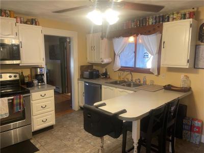 464 Chapel Street, Burrillville, 罗得岛 02830, 美国