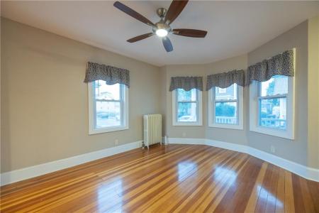 200 Woodward Avenue, East Providence, Rhode Island 02914, États-Unis