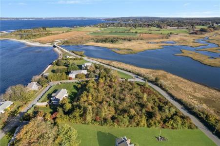 Seapowet Avenue, Tiverton, רוד איילנד 02878, ארצות הברית של אמריקה