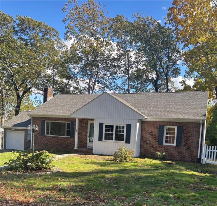37 Deerfield Road, Cranston, Rhode Island 02920