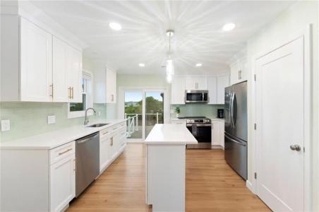 446 Atlantic Avenue, Westerly, Rhode Island 02891, USA