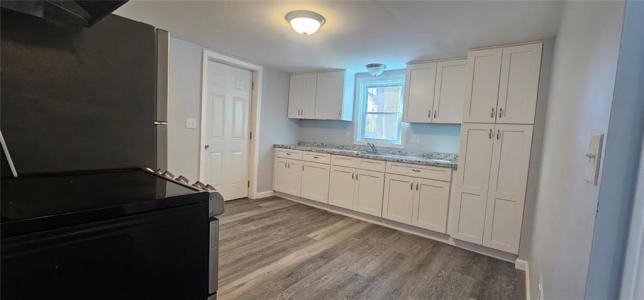 22 Agnes Street 1, West Warwick, Rhode Island 02893, Estados Unidos