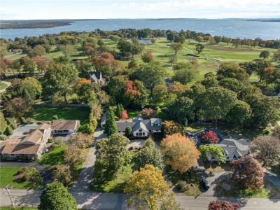 240 Narragansett Bay Avenue, Warwick, Rhode Island 02889, Estados Unidos
