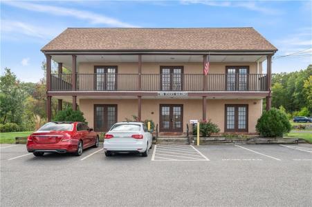 2 Douglas Pike, Smithfield, RI 02917, USA