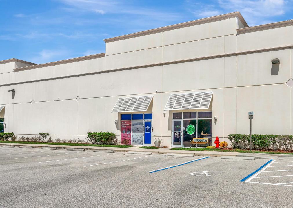 679 NW Enterprise Drive 102, Port Saint Lucie, Florida 34986