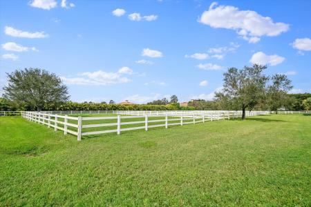 15416 Sunnyland Lane Barn, Wellington, Florida 33414