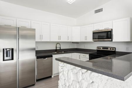 3360 N 57th Drive, Hollywood, Florida 33021