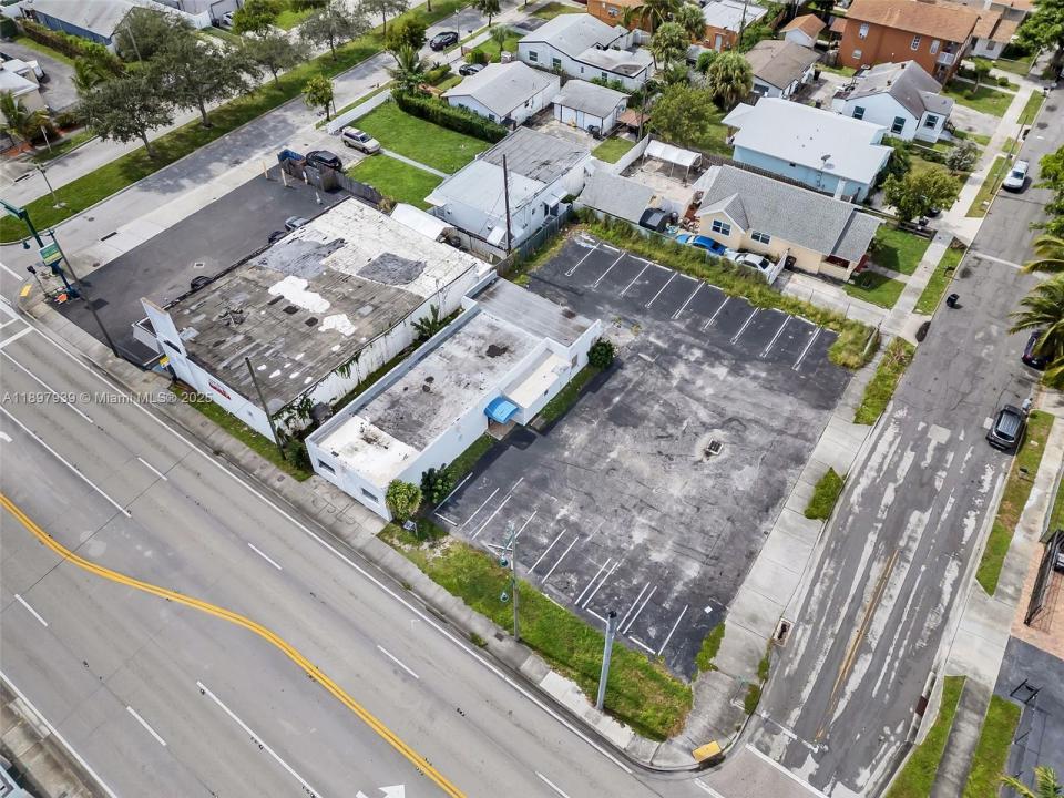 5509 & 5501 Broadway, West Palm Beach, Florida 33407