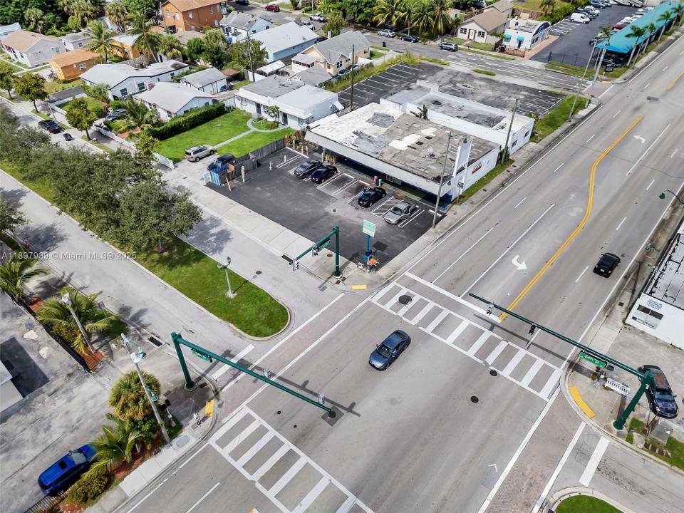 5509 & 5501 Broadway, West Palm Beach, Florida 33407