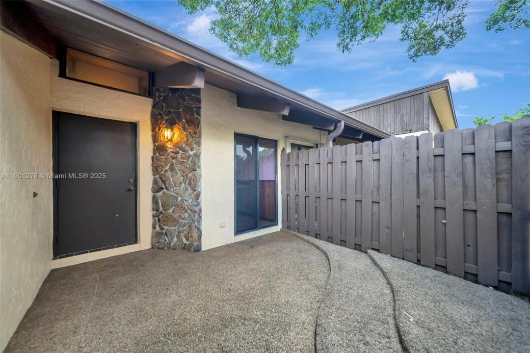 616 Briarwood Cir, Hollywood, Florida 33024, Stati Uniti