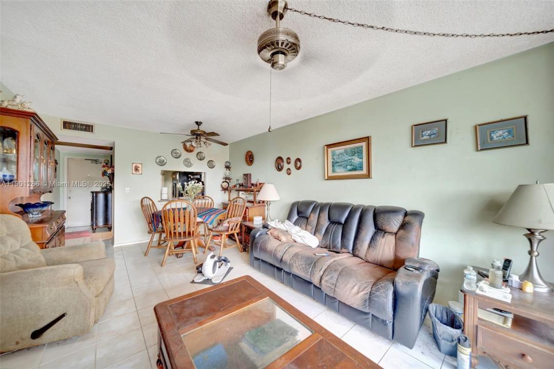 9230 Lagoon Pl 309, Davie, 佛羅里達州 33324, 美國