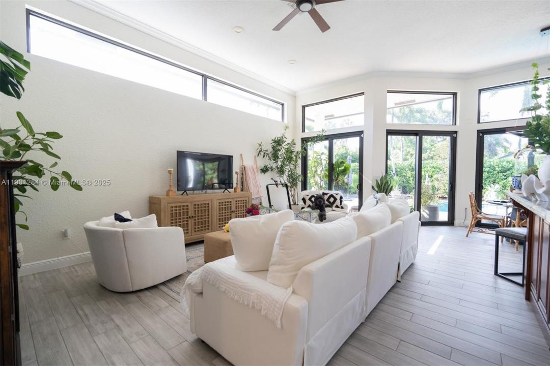 7761 SW 185th St, Cutler Bay, Florida 33157