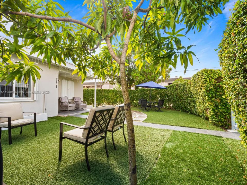 8401 NW 24th Pl, Miami, Florida 33147