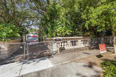 1045 NW 52nd St, Miami, Florida 33127, USA