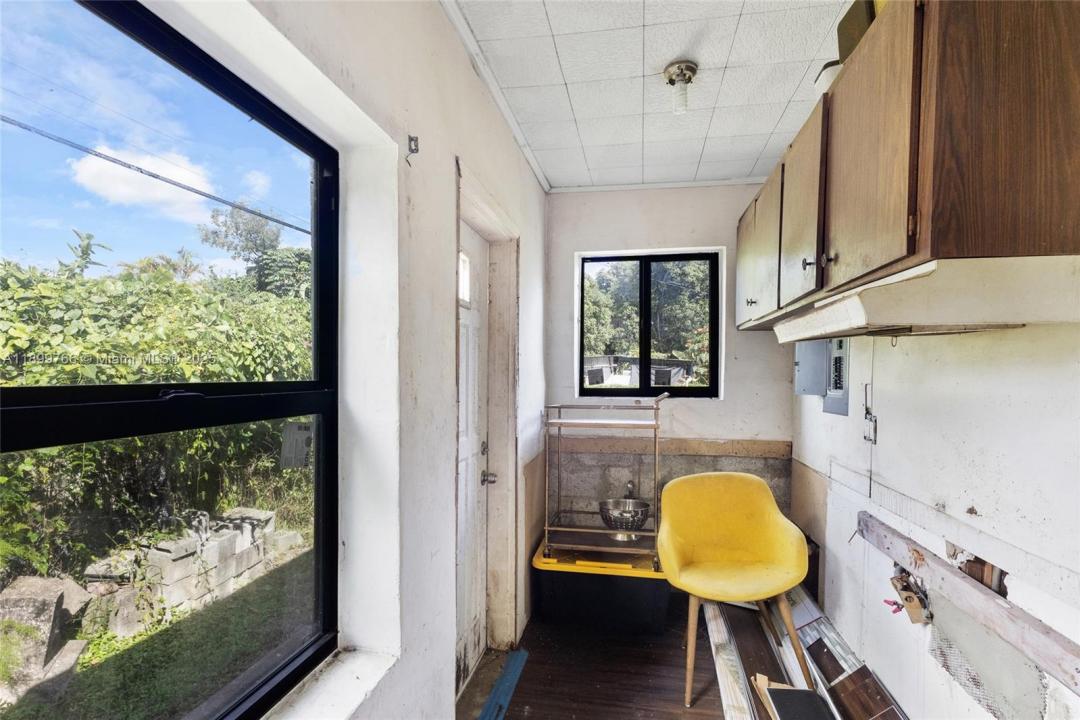 1045 NW 52nd St, Miami, Floride 33127, États-Unis