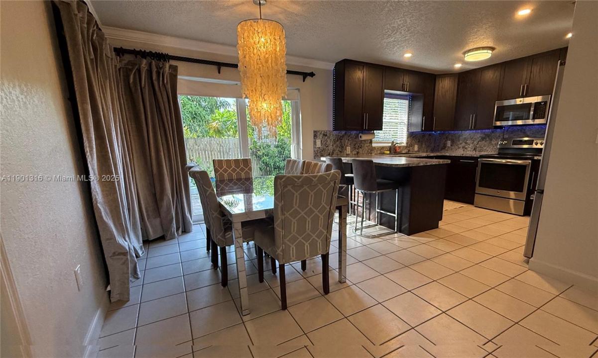 9546 SW Adams St, Okeechobee, פלורידה 34974, ארצות הברית של אמריקה 