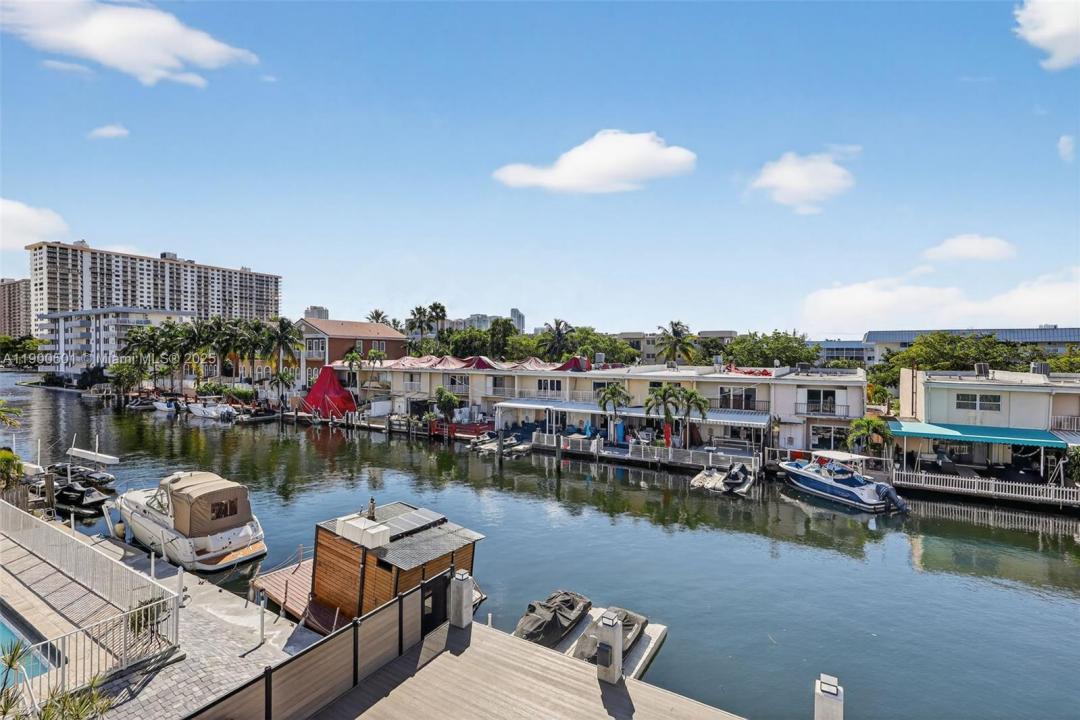 3830 NE 171st St, North Miami Beach, Florida 33160, Stati Uniti