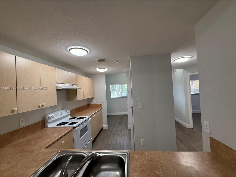 3452 Cypress Trl 205, West Palm Beach, Florida 33417, HOA KỲ