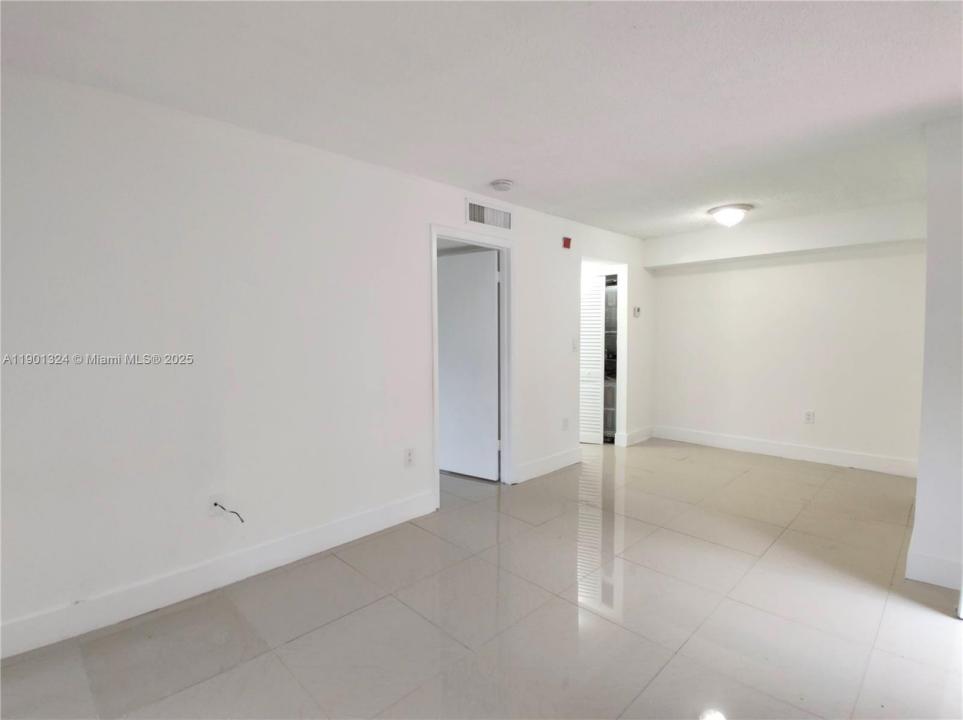 15500 SW 80th St A-105, Miami, フロリダ 33193, アメリカ合衆国