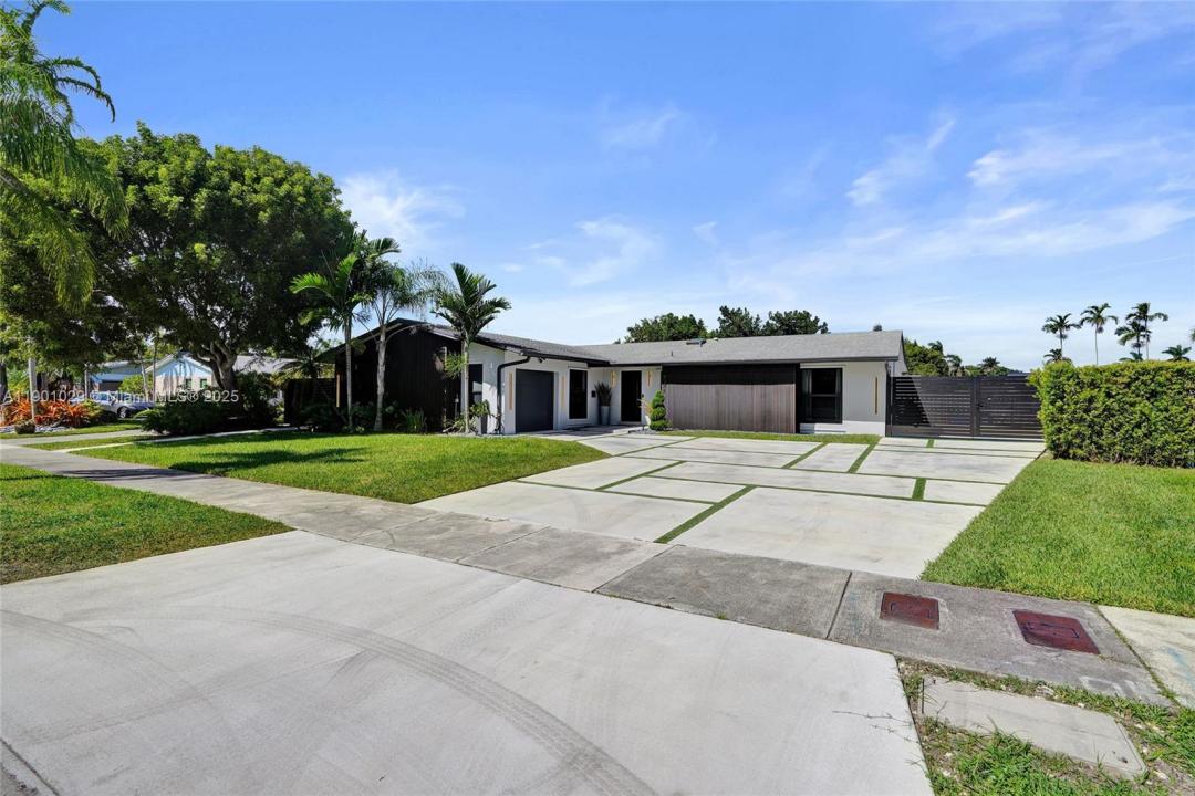 9371 SW 185th Ter, Cutler Bay, Florida 33157