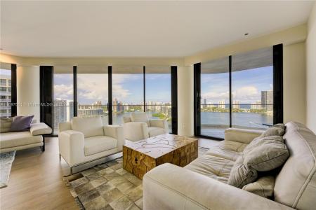 2800 ISLAND BL 2904, Aventura, Florida 33160, USA