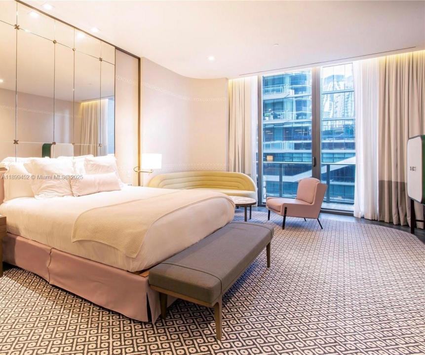 801 S Miami Ave 611, Miami, Флорида 33130, Соединенные Штаты