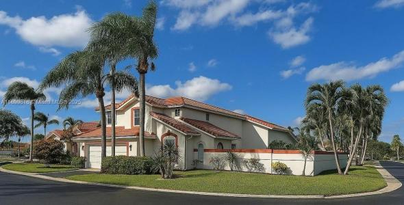 6953 Columbia Ct, Margate, Florida 33063, USA