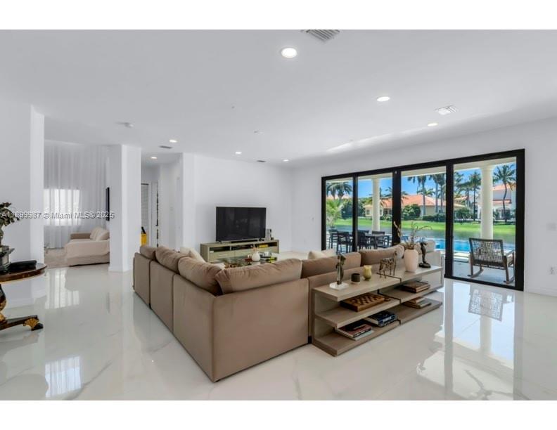 19512 SW 79th Pl, Cutler Bay, Florida 33157